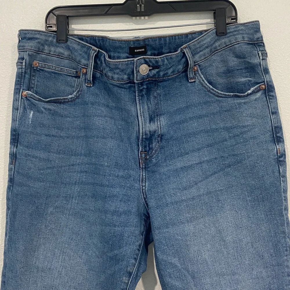 Express Distressed Blue Skinny Jeans. Size 38x 32